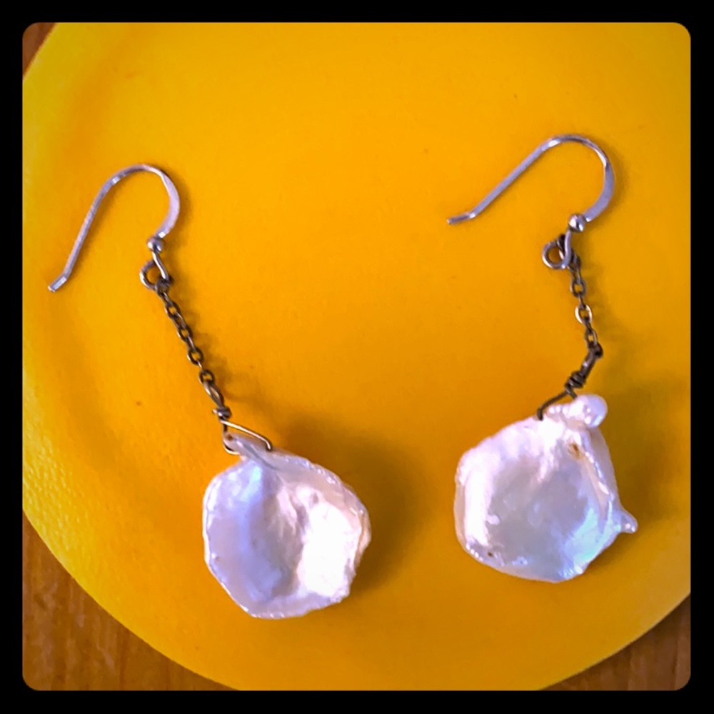 Pearl dangle earrings